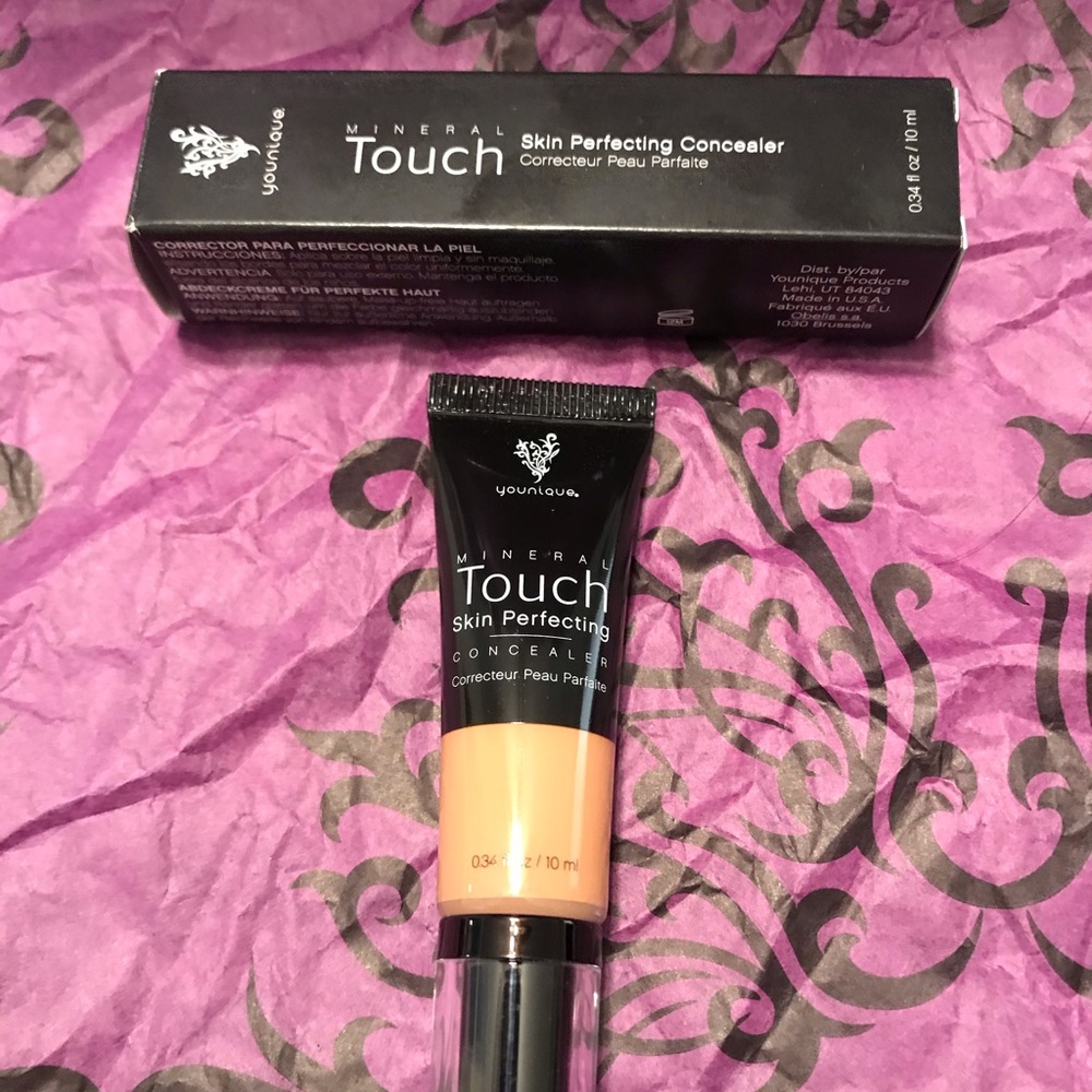 Concealer in the color Satin